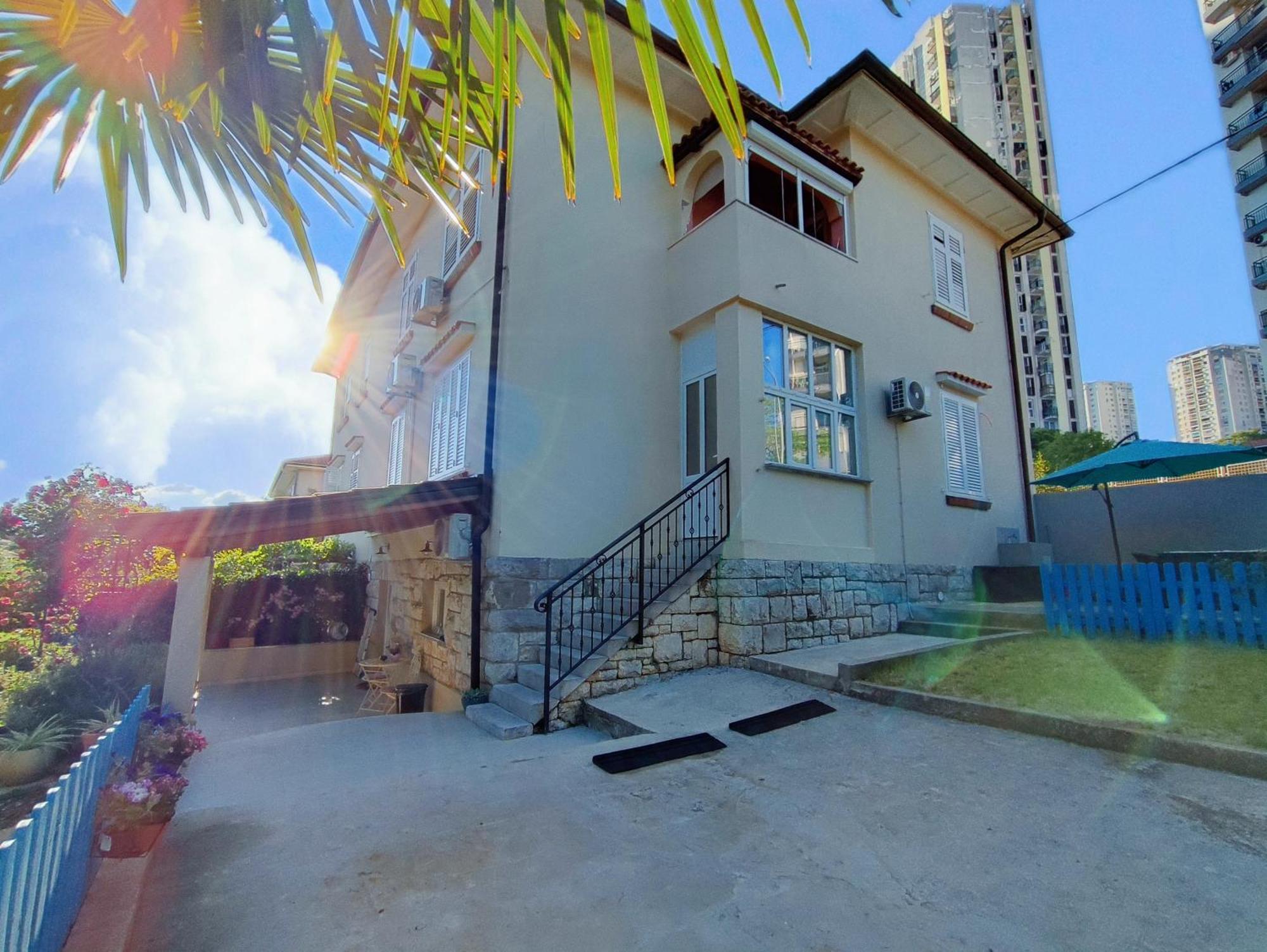 House Apartment Torretta Rijeka Bagian luar foto